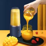 Electric Juice Maker Portable Blender Smoothie Mini Juicer Fruit Machine 400ml U